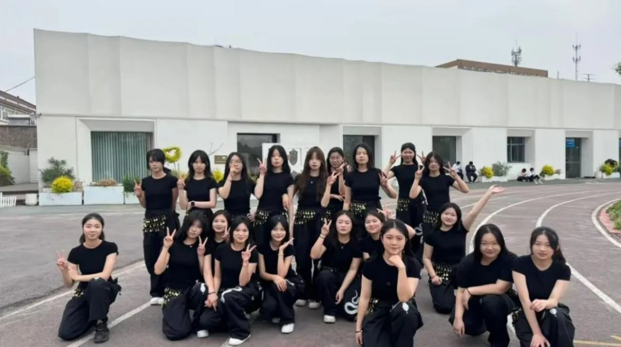 1757488729248919.png image.png